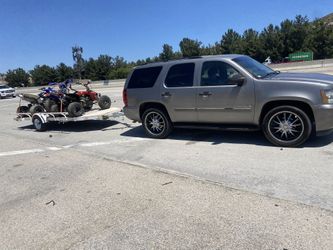 GMC 6 Lugs 22 Inch Rims Good Tires