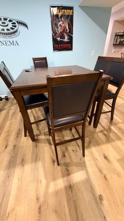 Counter-Height Dining Set
