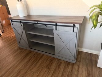 sliding barn door Console / TV stand
