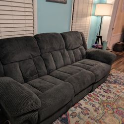 Reclining couch w/ USB charging Ports