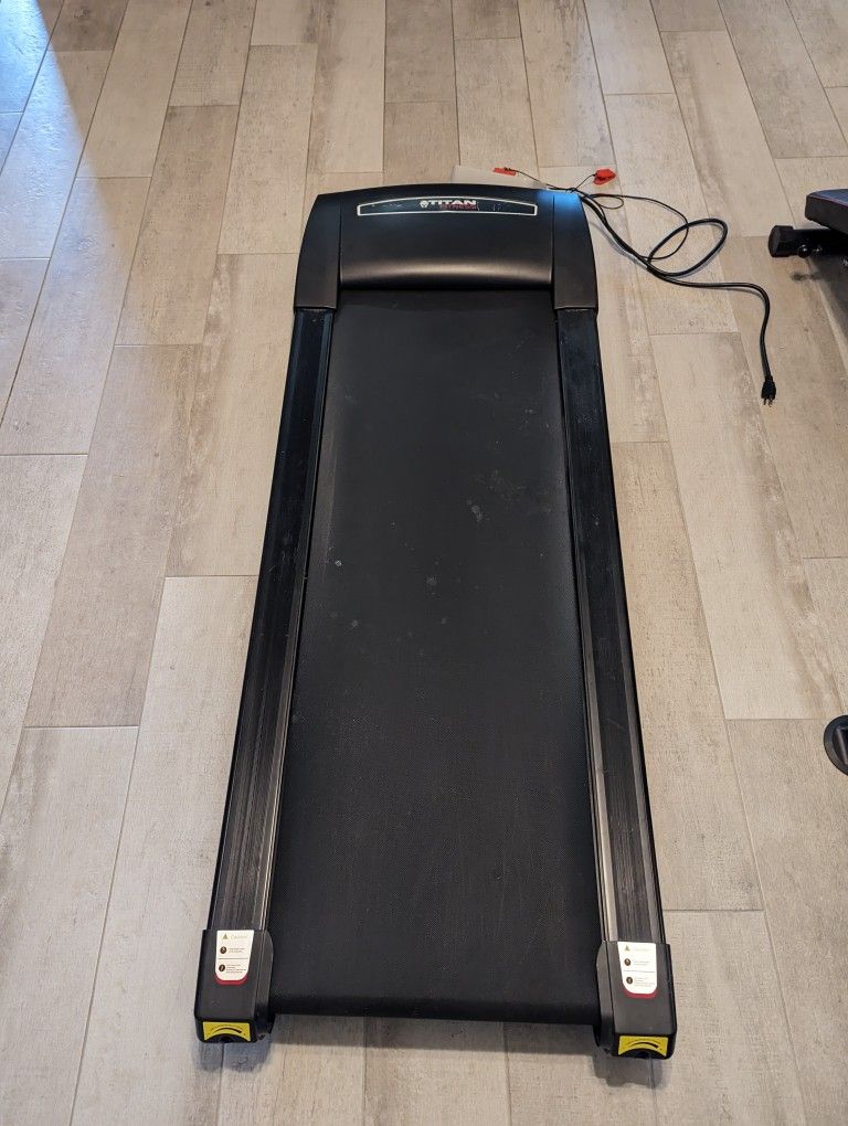 Titan Fitness under desk Treadmill for Sale in Flower Mound TX