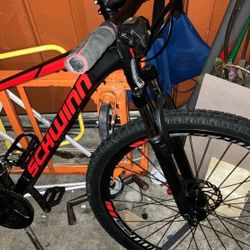 Schwinn Mountain Bike 