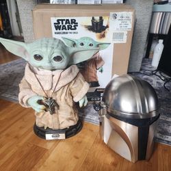 Black Series Mandaloran Helmet And Life Size Grogu