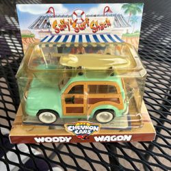 Sally’s Surf Shack Chevron Car 