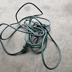 Move out sale: 25ft Green Extension Cord