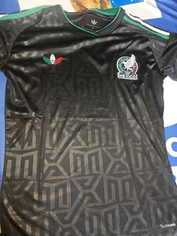 Playera de  la selección mexicana para mujer en diferentes tamaños??