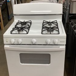 HotPoint Stove New Scratch And Dent Electric 