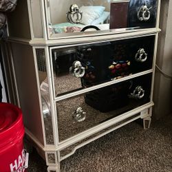 Mirror Dresser