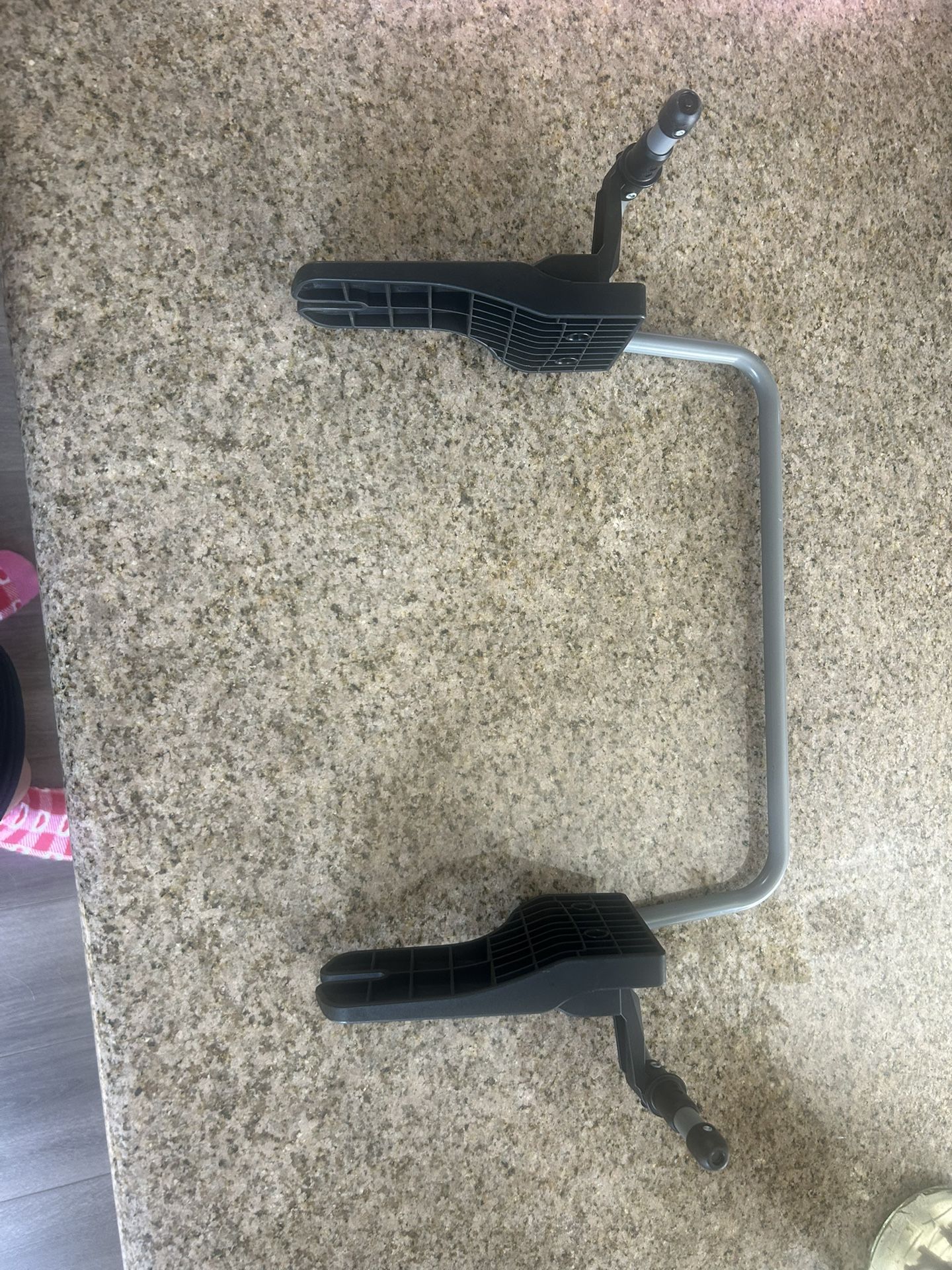 Graco adaptor for Bob stroller