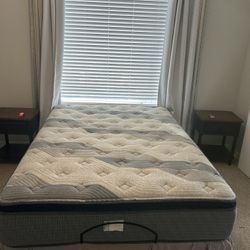 Queen Size Adjustable Bed