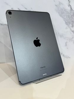 iPad Air 5 64GB LTE Pre-owned