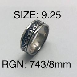Stainless Steel Ring Band For Men & Women: Size-9.25/RGN-743