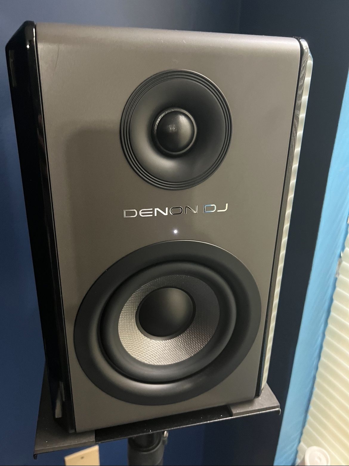Denon Dj SM50 studio speakers