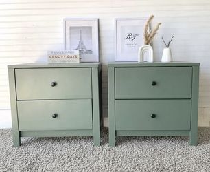 Modern Green Nightstand Set