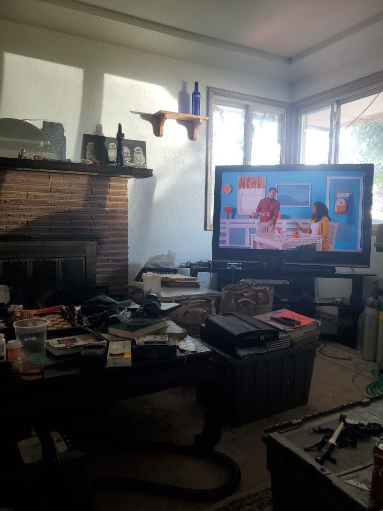 MOVING SALE HOUSEHOLD
