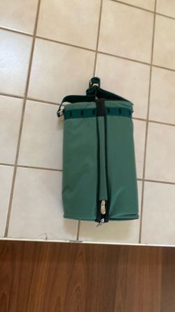 Wine carries packaging