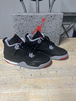 Air Jordan 4 Retro Bred