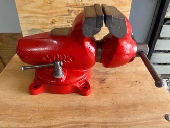 Vintage York 100 Vise