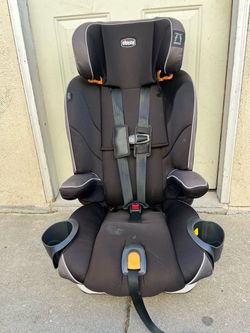 Chicco Harness Booster Car Seat