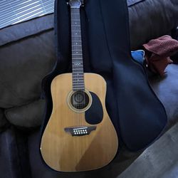 Alvarez guitar 12 string