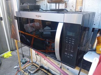 Whirlpool microwave and hood fan