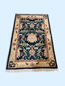 Handmade 4x6 Black Floral Area Rug