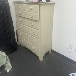 Denser Solid Wood 5Drawers One  Double And 4 Singles