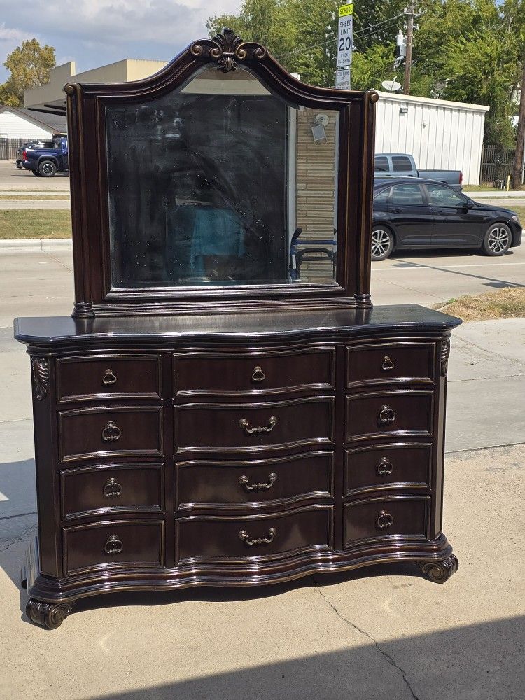 DRESSER WITH MIRROR