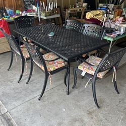 6 Seat Patio Table
