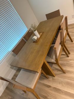 Dinning table