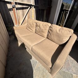 8 Foot Long Couch 