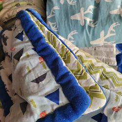 Peanutshell & Lambs & Ivy Crib Comforter