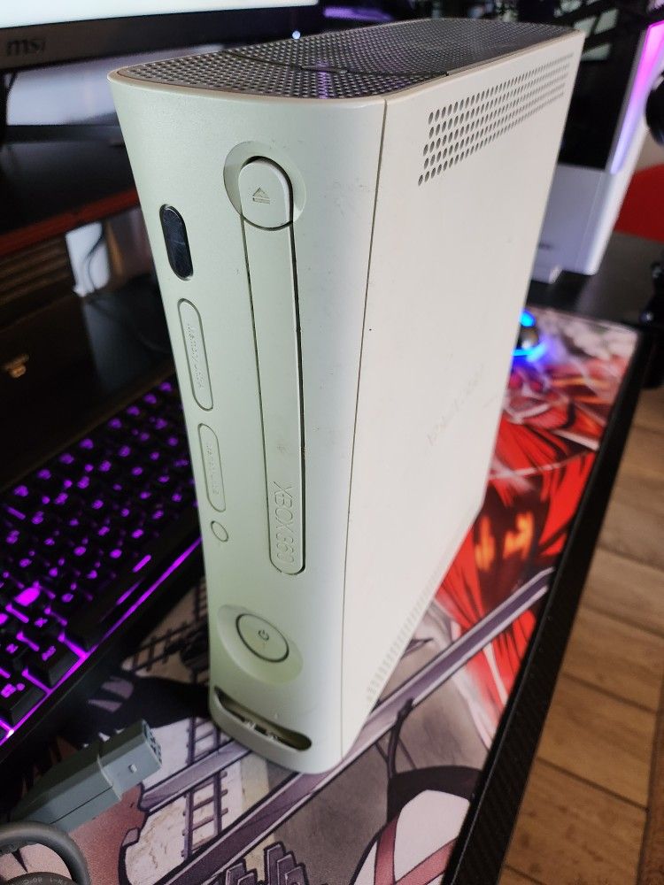 Xbox 360 With power No Av Has hdmi