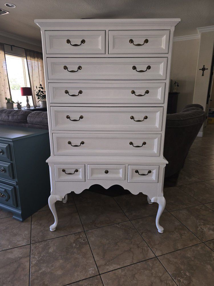 Tall Dresser By Huntley By Thomasville 