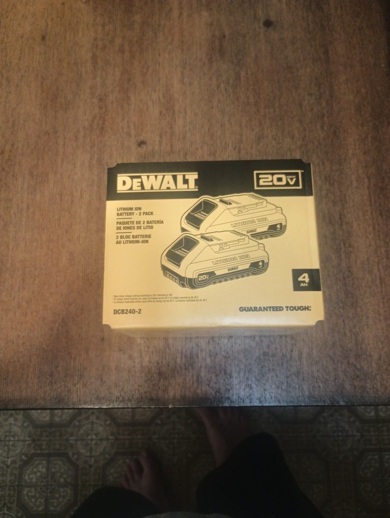 20 Volt 2 Pack 4 Amp Hour Batteries DeWalt