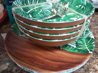 Tommy Bahama Large Plate & Bowl set x 4 pieces