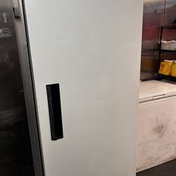 Commercial fridge New