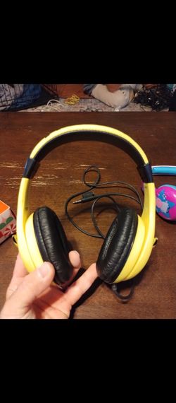 Pokemon headphones (READ DESCRIPTION)