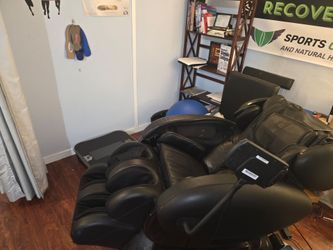 Infinity IT-8500 massage chair
