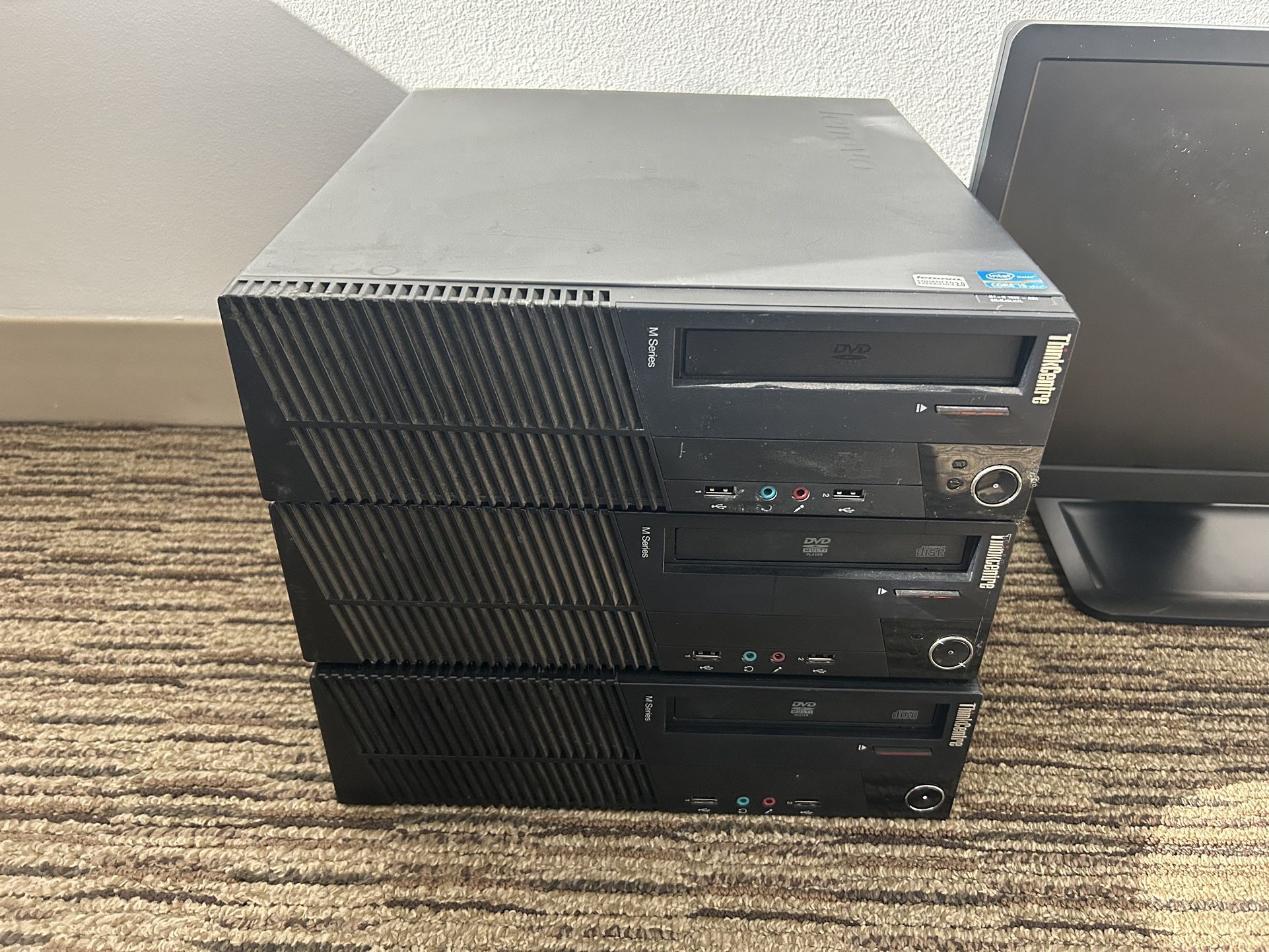 Lenovo Desktop Computers