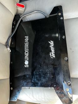 Soundstream  AMPLIFICADOR