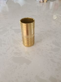 1 1/4 Inch Brass Pipe Insert Coupling