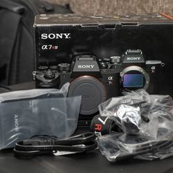 Sony a7R IV 61MP Mirrorless Interchangeable Camera