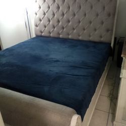 Queen Size,PBed Back Board ,Frame ,And Mattress,With Drum 