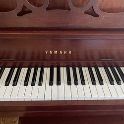 Yamaha Piano M500 - Unique Of It’s Own 