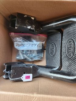 2 dodge Ram steps
