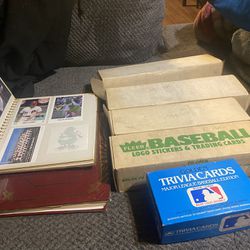1987,1988 Tops Baseball Cards & 1987,88 Fleer  Cards Two Albums  Of Memorabilia Sold As Lot Make Offer 