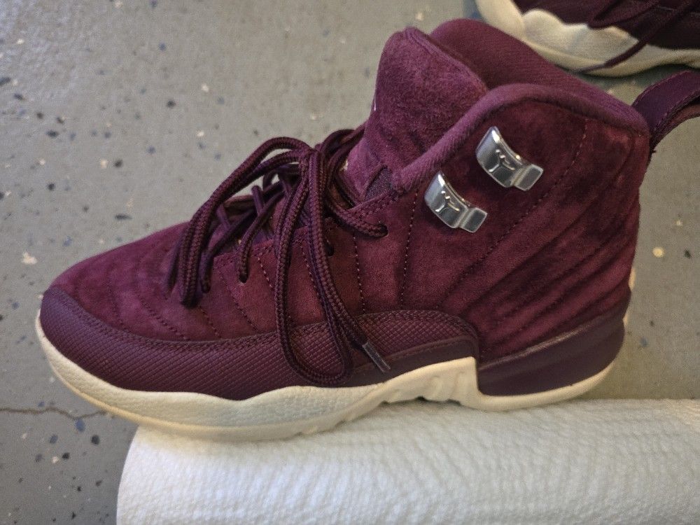 Jordan (Vintage) Purple Size 5 1/2