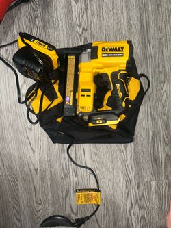 ATOMIC 20V MAX Lithium Ion Cordless 23 Gauge Pin Nailer Kit with 2.0Ah Battery and Charger
