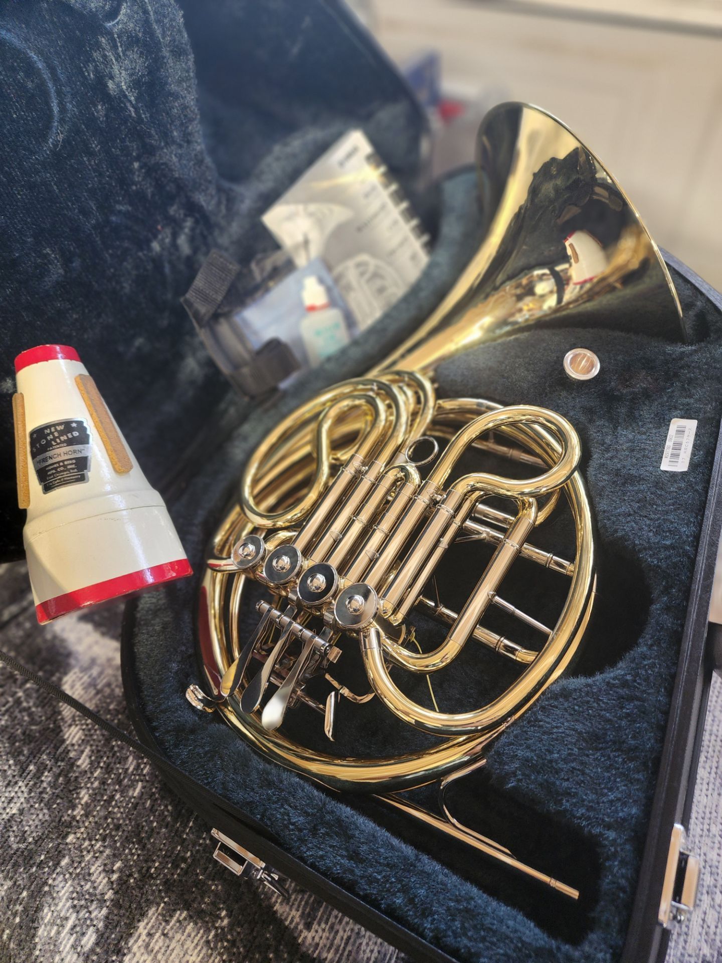 Yamaha yhr 567 double French horn.